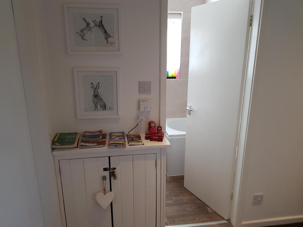 Bowness On Windermere, Lovely Apartment For 4 With Parking Экстерьер фото