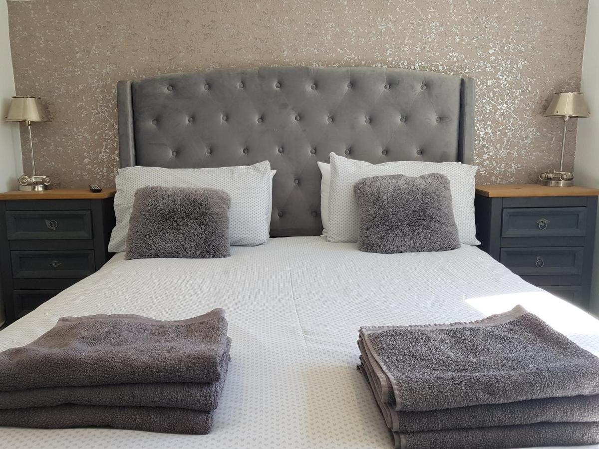 Bowness On Windermere, Lovely Apartment For 4 With Parking Экстерьер фото